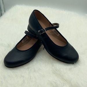 Bloch Rhythm 1” Heel Buckle Character Shoe